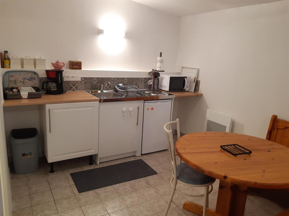 Le Cezembre Gite La Taniere Moidrey Eksteriør billede
